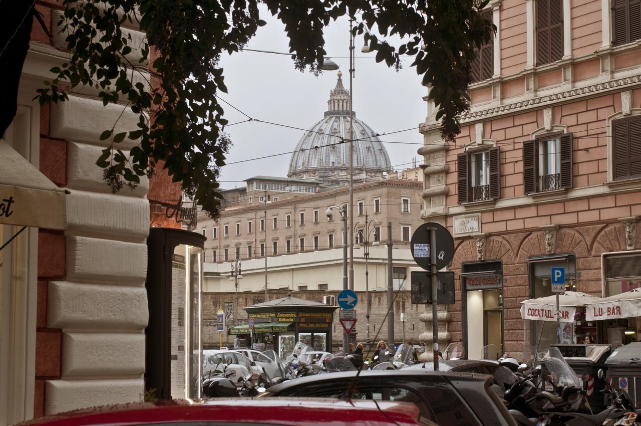 Piazza Risorgimento Studio Рим Экстерьер фото